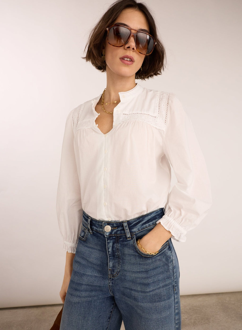 Karenina Organic Cotton Broderie Detail Blouse - Soft White Baukjen