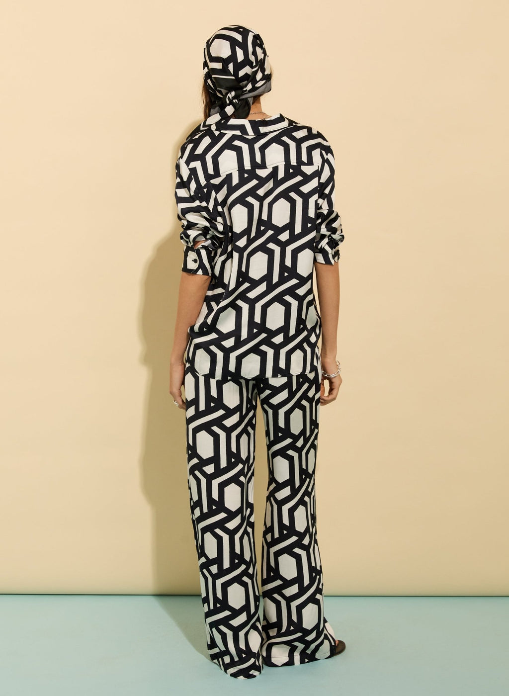 Kay Printed Satin Wide Leg Trousers - Black Geo Baukjen