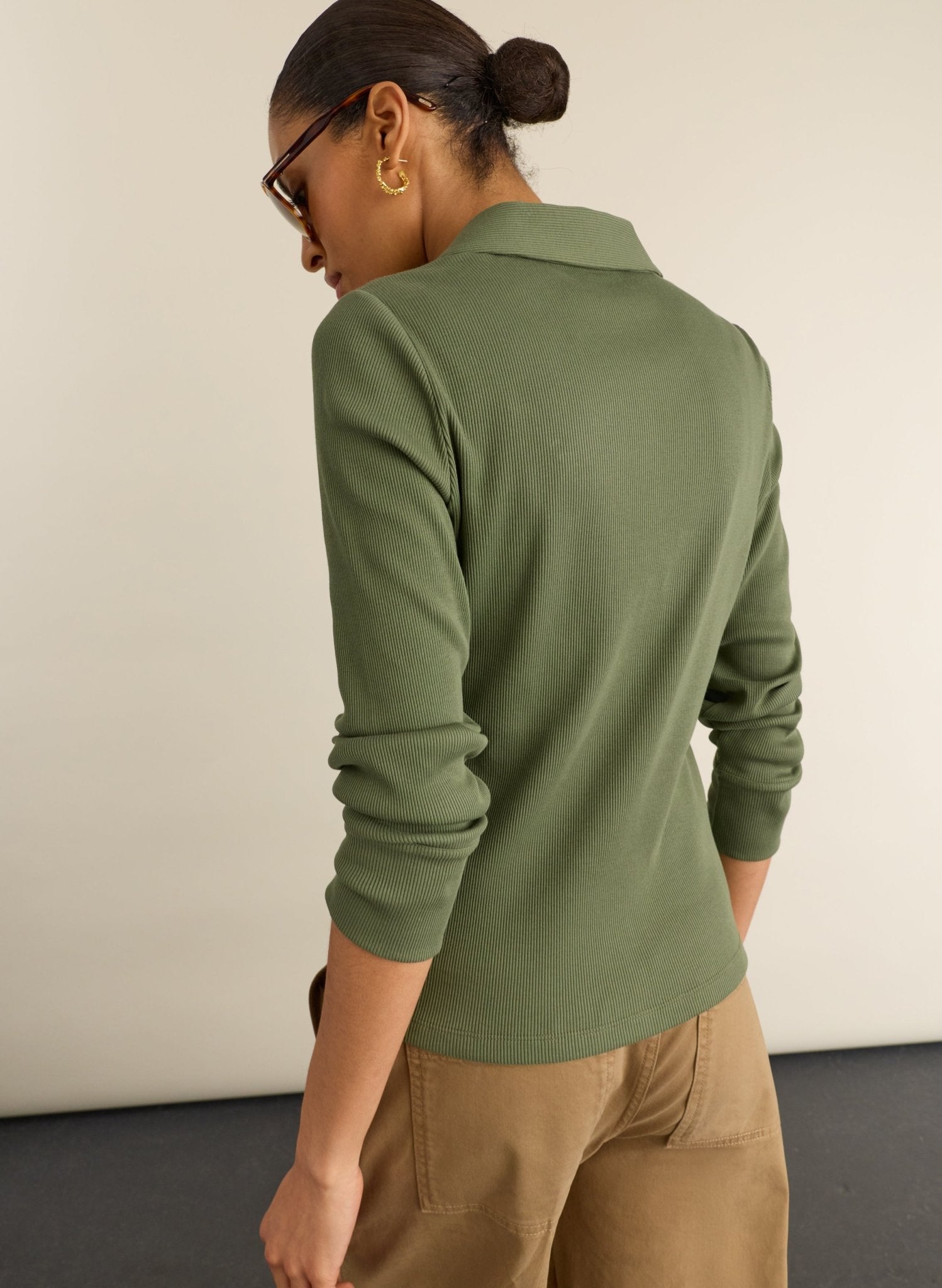 Kelly Ribbed Button-Down Top - Light Khaki Baukjen