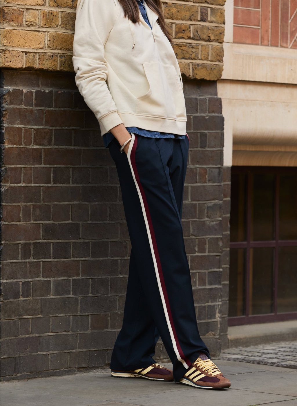 Kerry Side Stripe Trousers - Navy, Cream & Burgundy Stripe Baukjen
