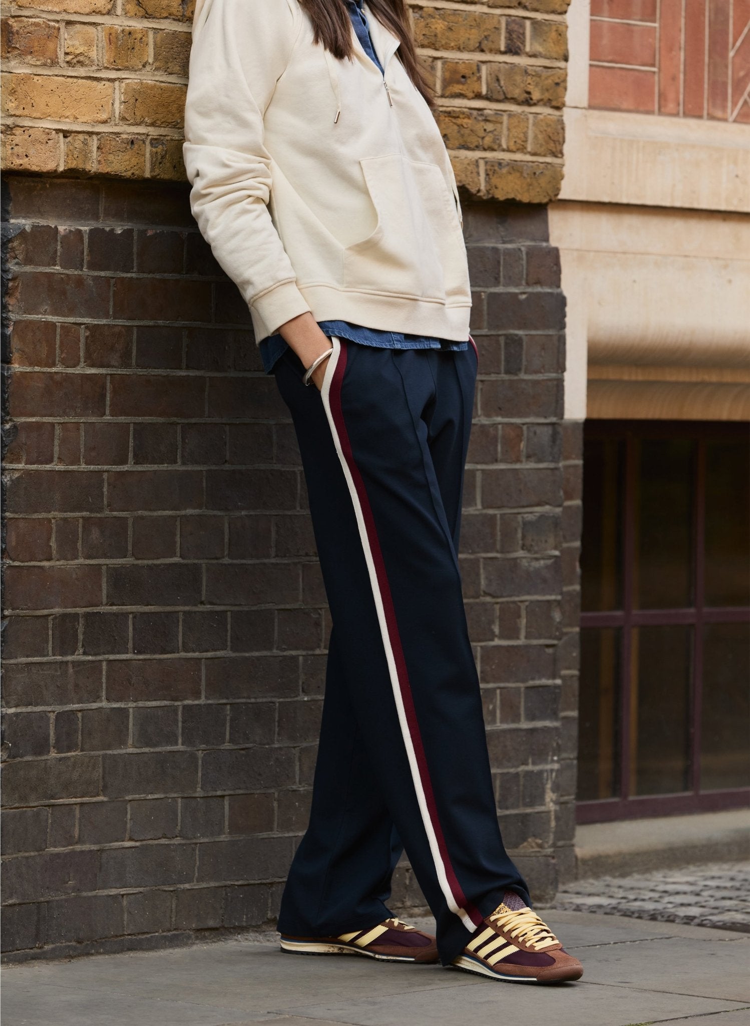 Kerry Side Stripe Trousers - Navy, Cream & Burgundy Stripe Baukjen