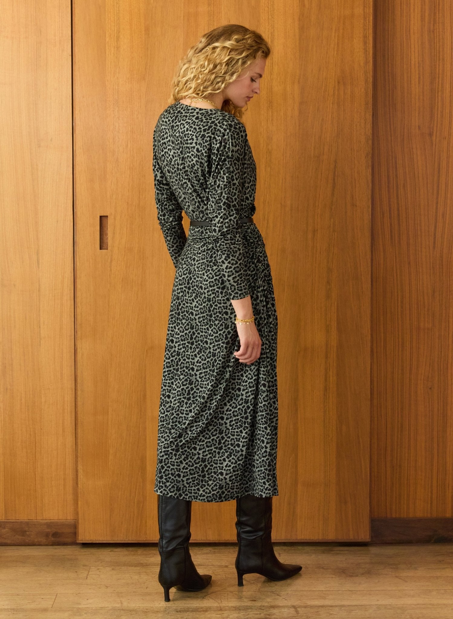 Kylar Printed Jersey Midi Dress - Steel Leopard Baukjen