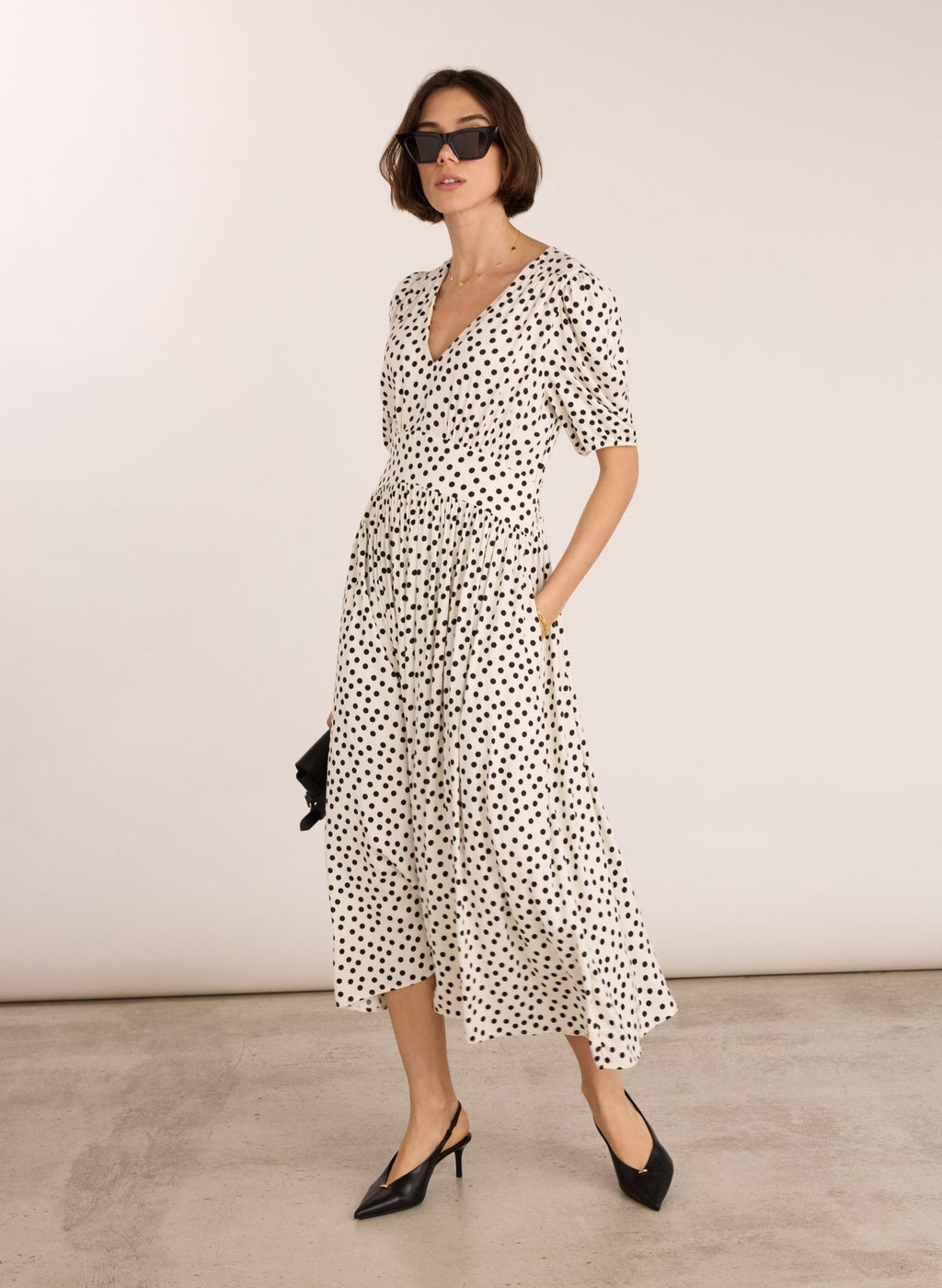 Lina Printed Midi Dress - Cream Polka Baukjen