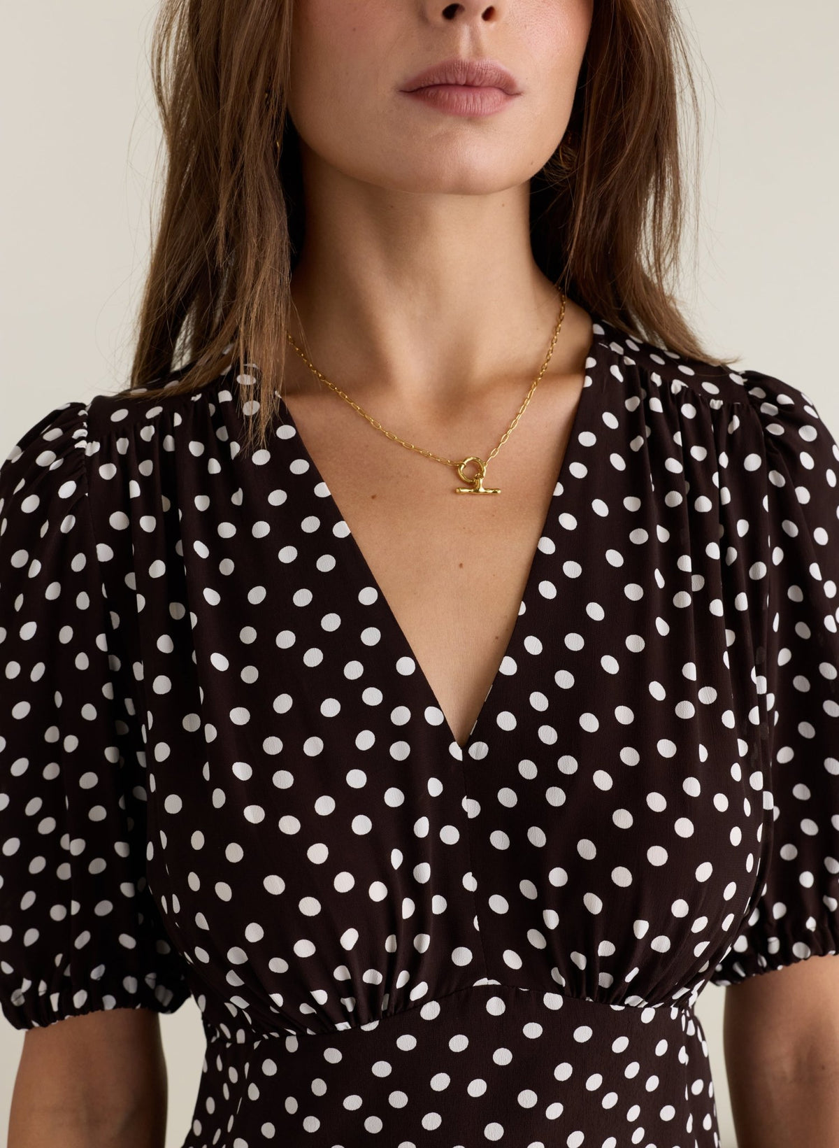 Lina Waist-Cinching Dress - Dark Chocolate Polka Baukjen