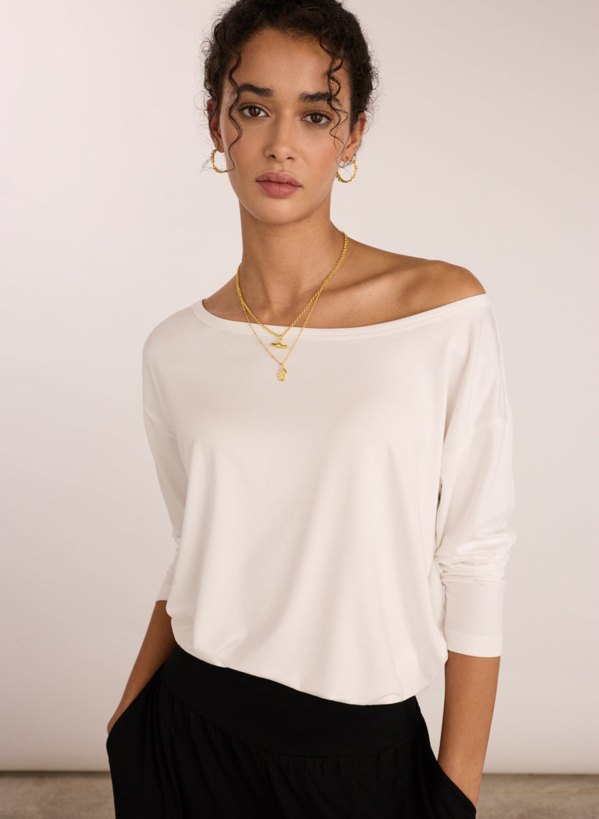 Lizzie Relaxed Off the Shoulder Top Pure White Baukjen — free download