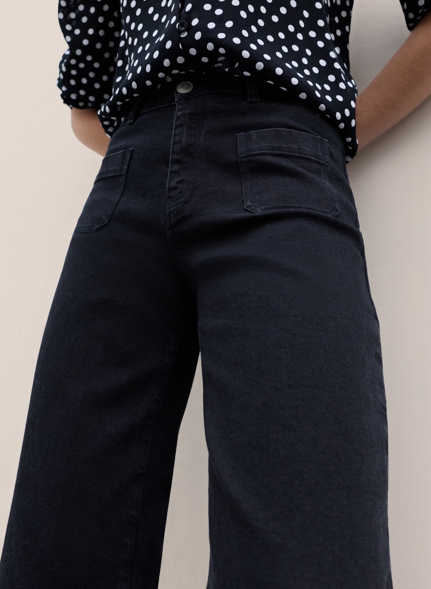 Lou Organic Cotton Stretch Jeans - Caviar Black Baukjen