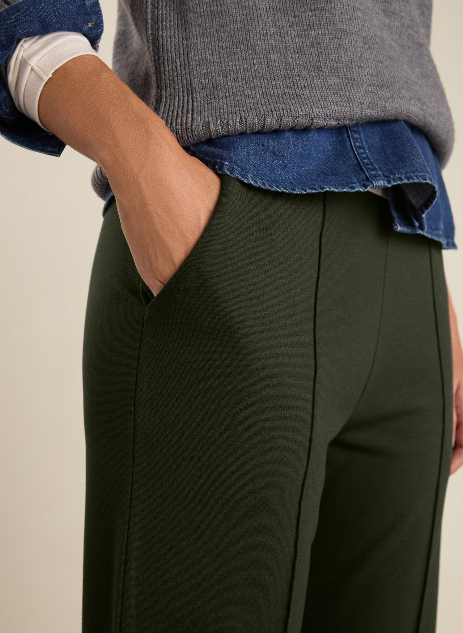 Marian Ponte Wide Leg Trousers - Deep Khaki Baukjen