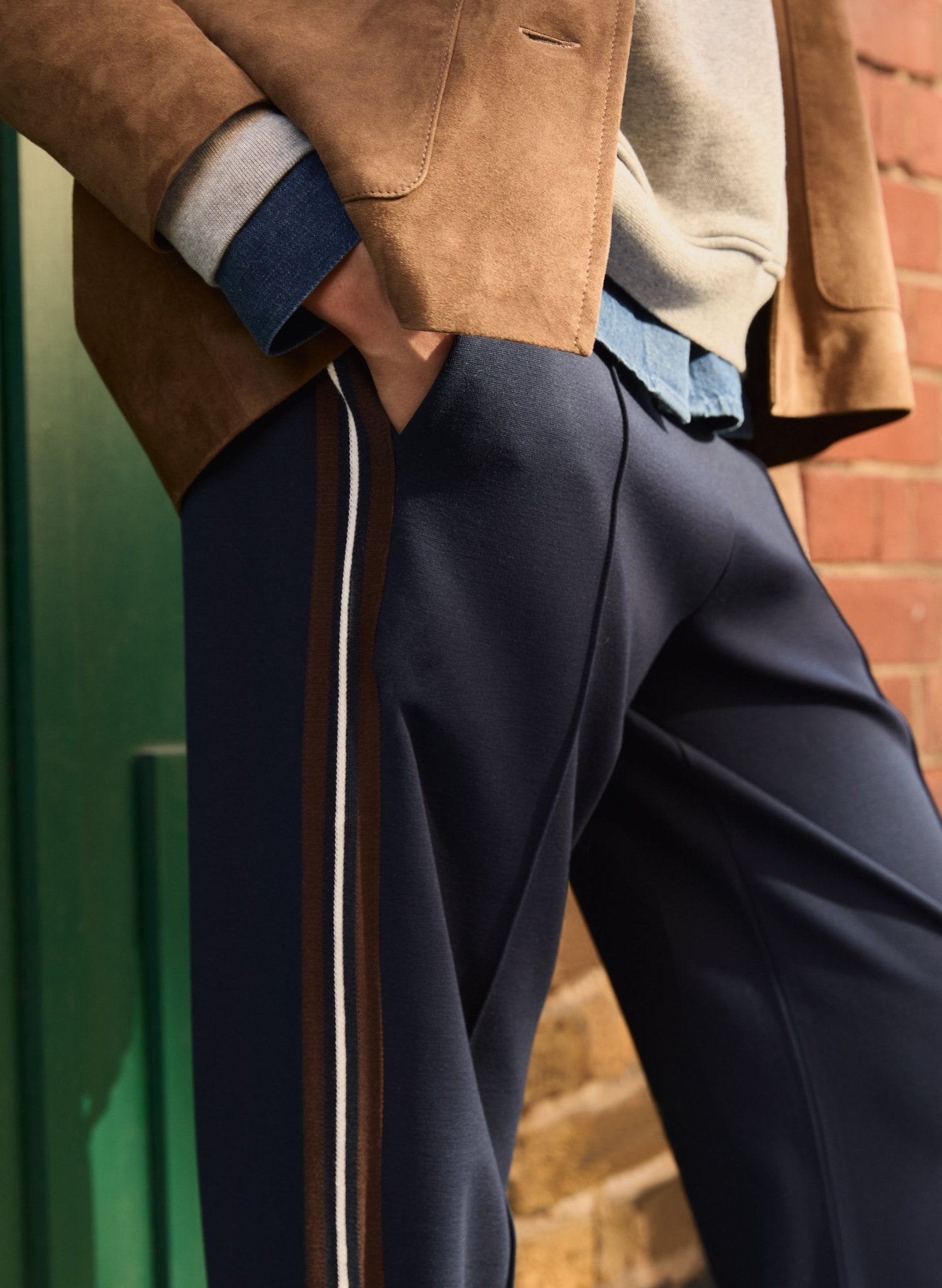 Marjorie Side Stripe Ponte Trousers - Classic Navy & Dark Chocolate Baukjen