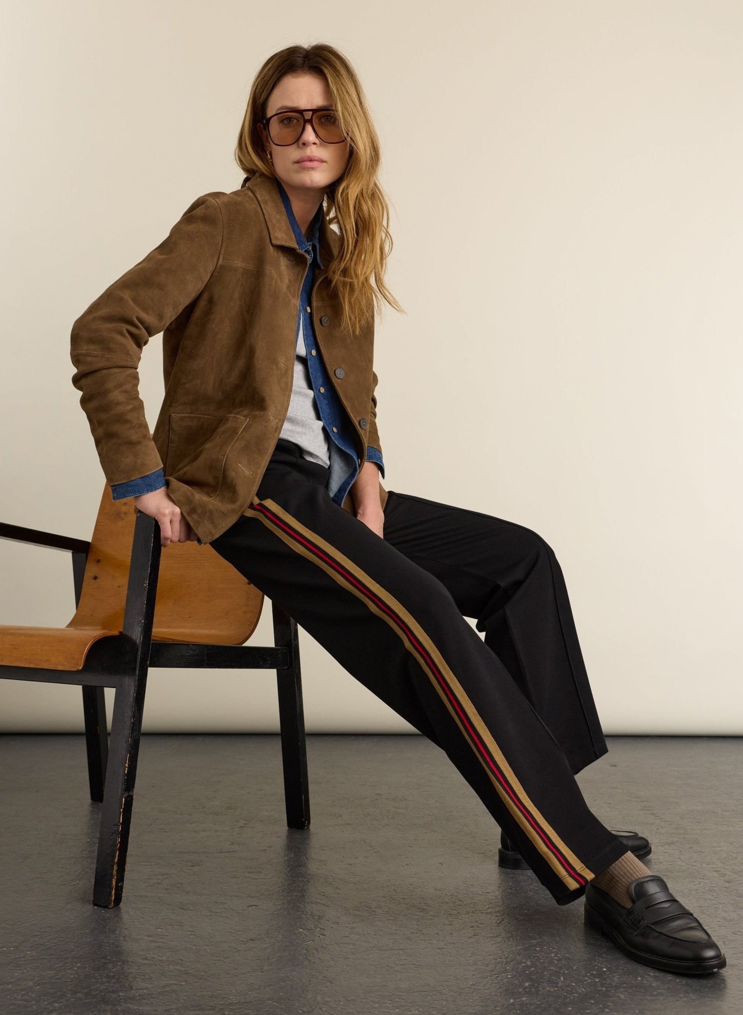 Marjorie Side Stripe Trousers - Black, Red & Taupe Baukjen