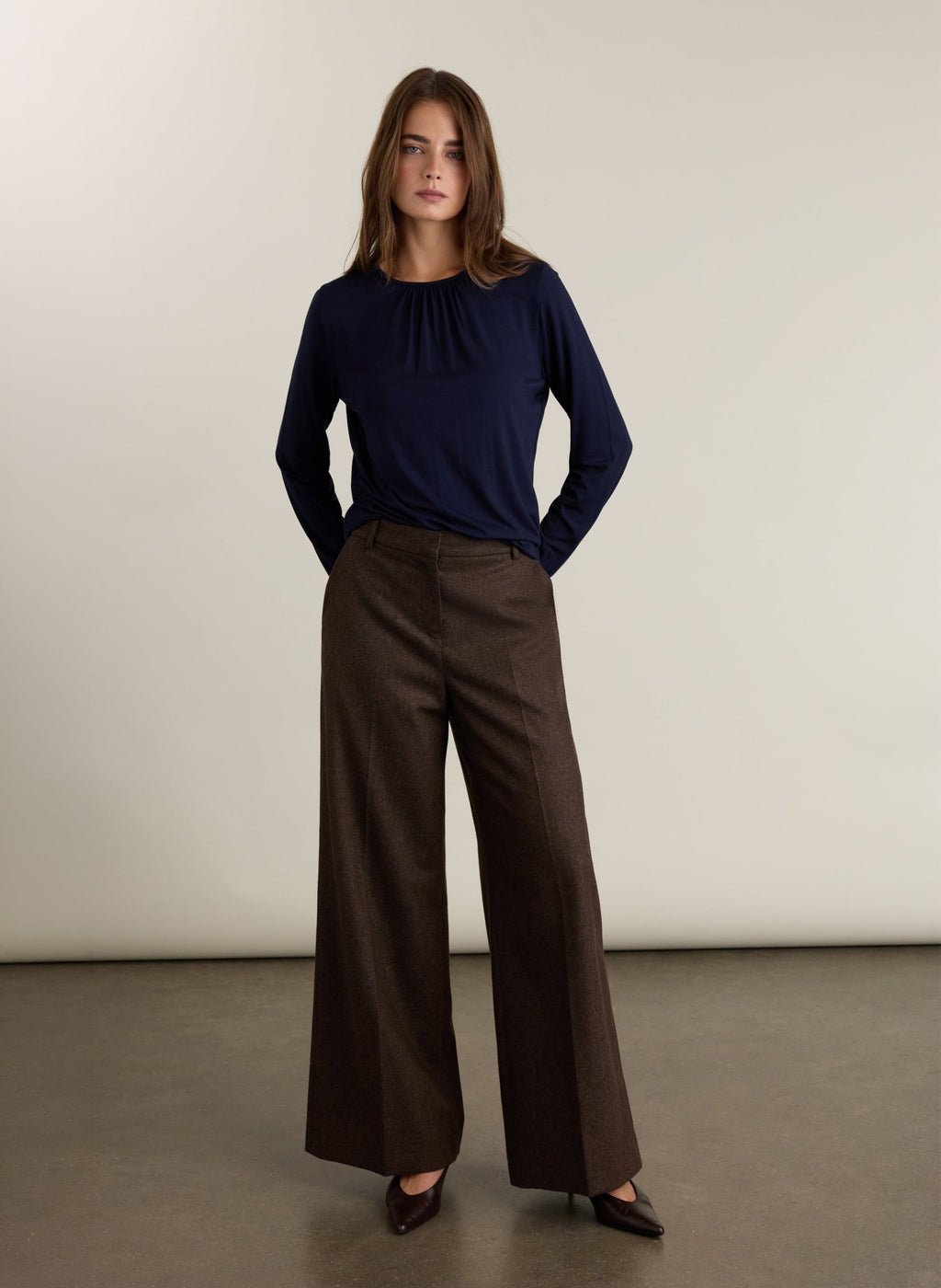 Melanie Smart Top - Navy Baukjen