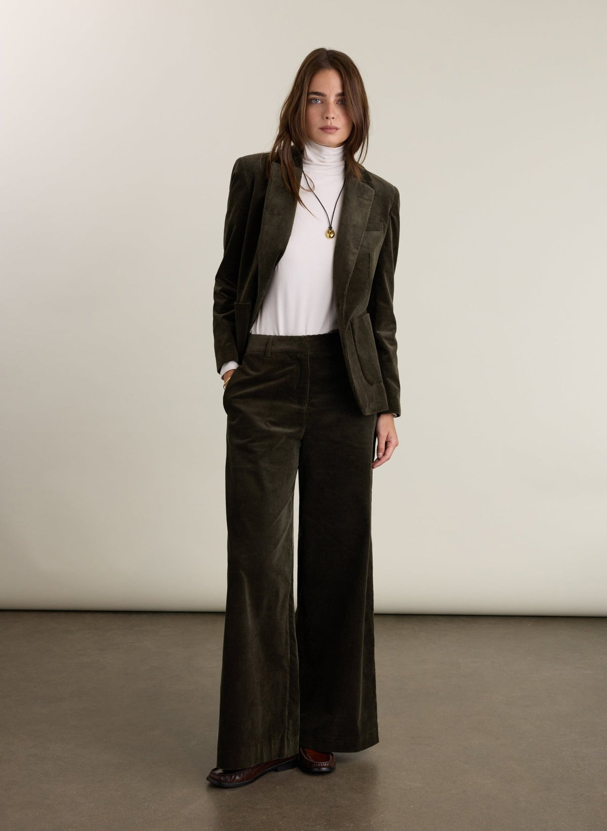 Melis Corduroy Wide Leg Trousers - Khaki Baukjen