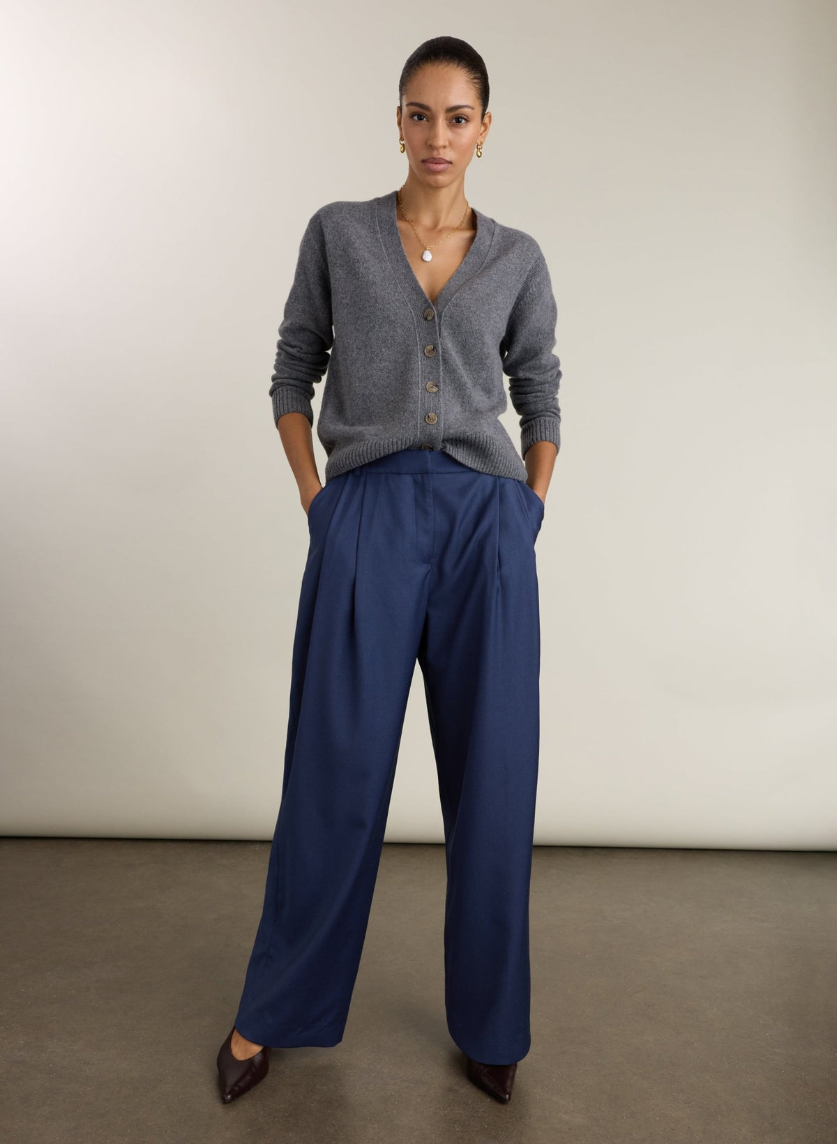 Mika Cool Wool Wide Leg Trousers - French Navy Baukjen
