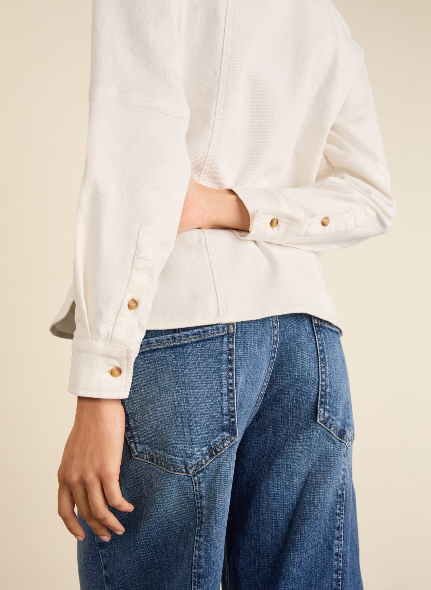Mona Organic Denim Shirt - Soft White Baukjen
