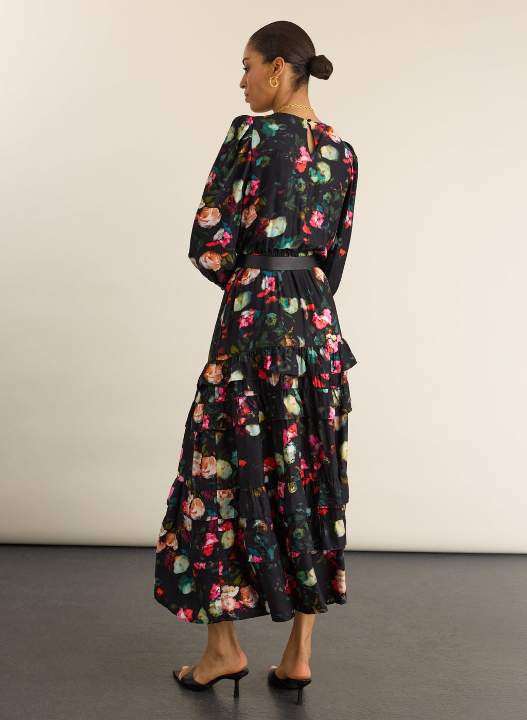 Natasha Printed Maxi Dress - Black Bouquet Baukjen