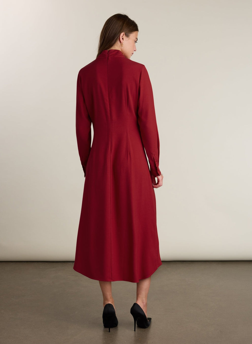 Neesha Fit and Flare Dress - Deep Red Baukjen