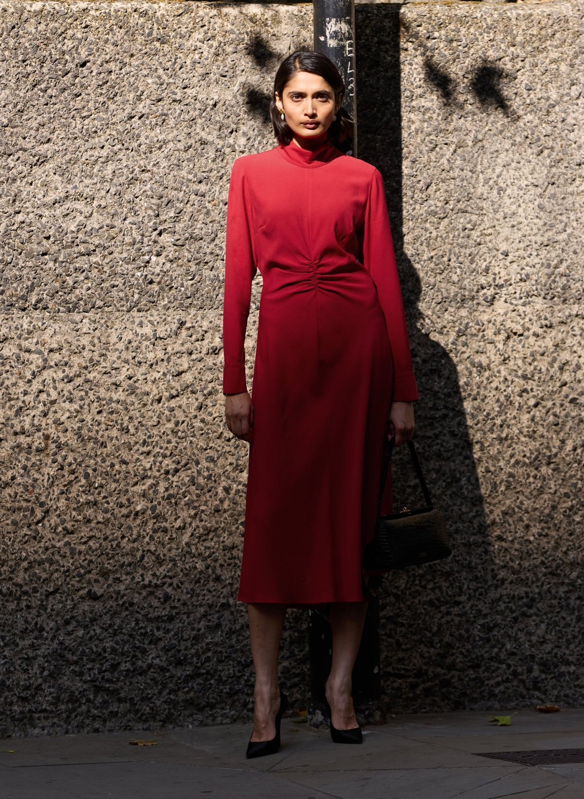 Neesha Fit and Flare Dress - Deep Red Baukjen
