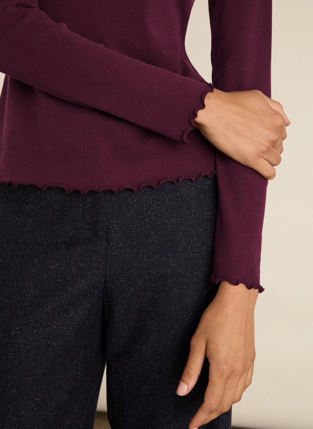 Paige Luxe Turtleneck Top - Plum Baukjen