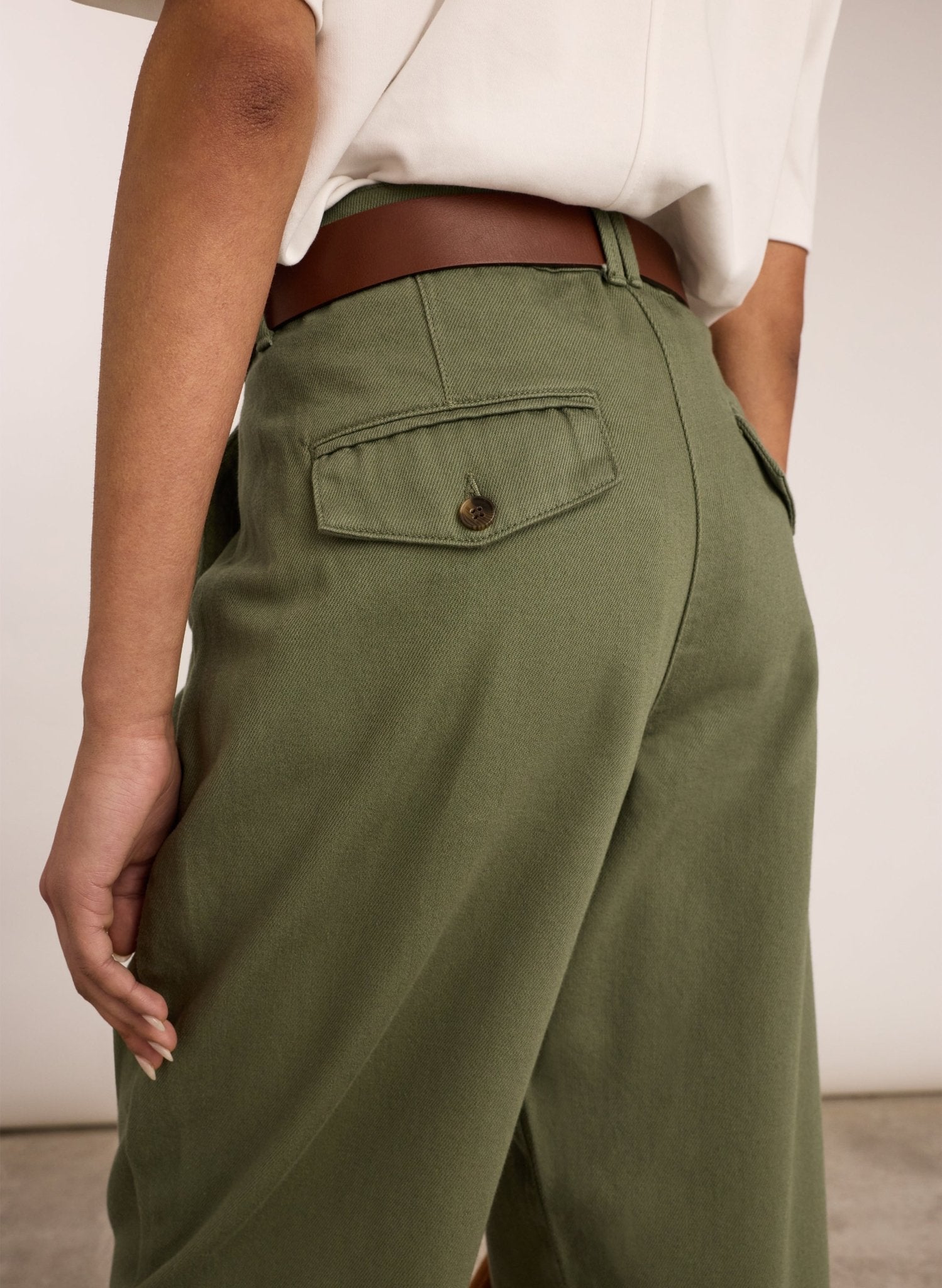 Paola Organic Chino - Light Khaki Baukjen