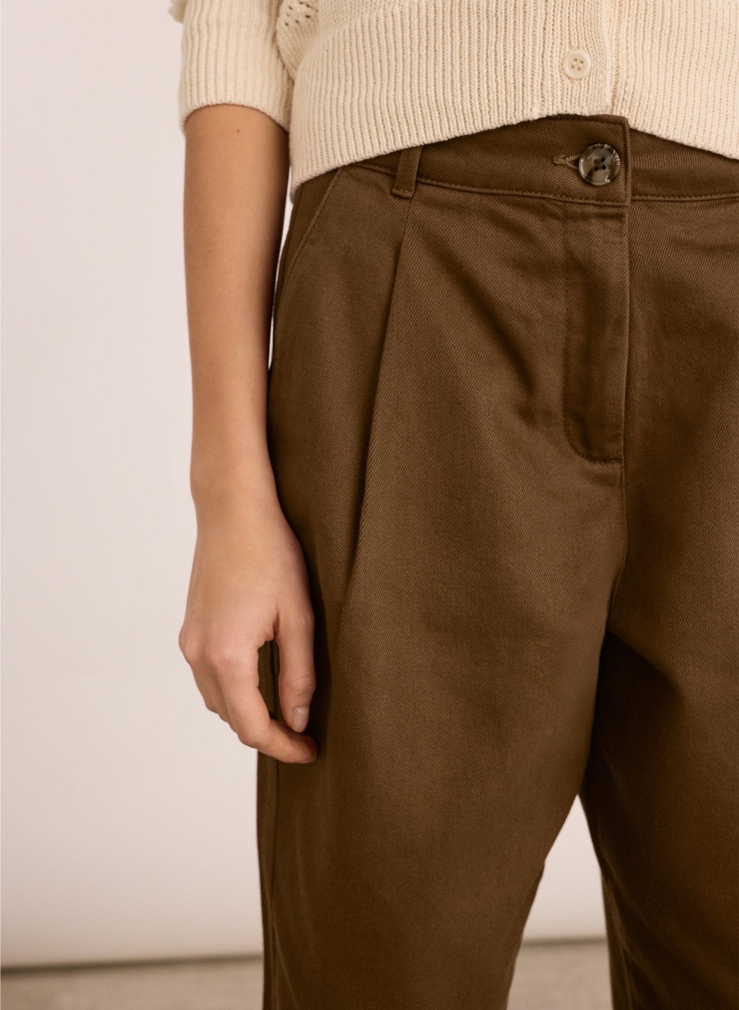 Paola Organic Cotton Chino - Milk Chocolate Baukjen