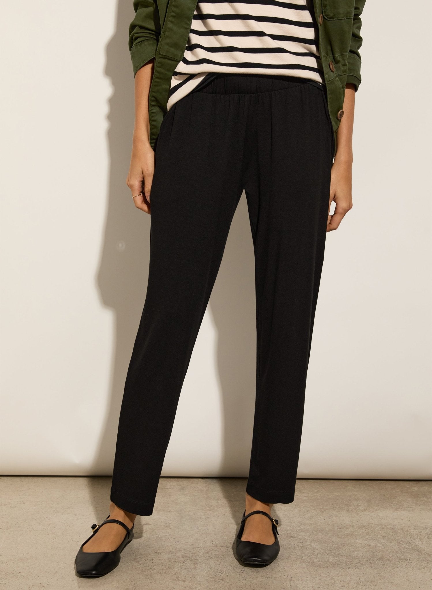 Petite Neath Tapered Trousers - Caviar Black Baukjen