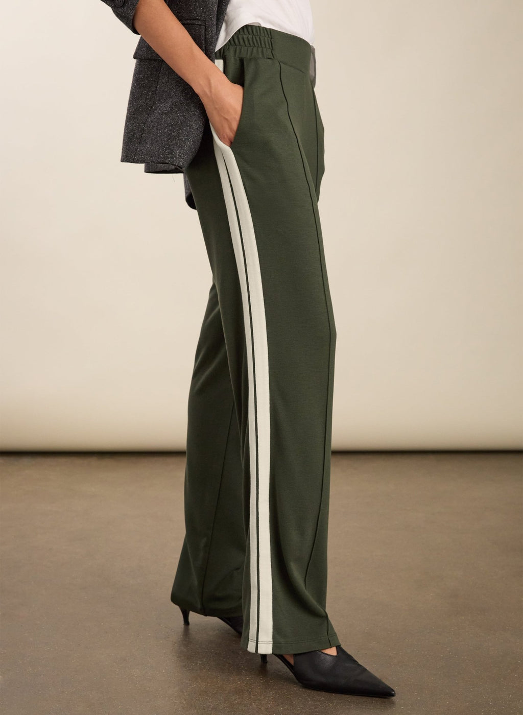 Petite Tippi 2.0 Side Stripe Trousers - Deep Khaki & Cream Stripe Baukjen