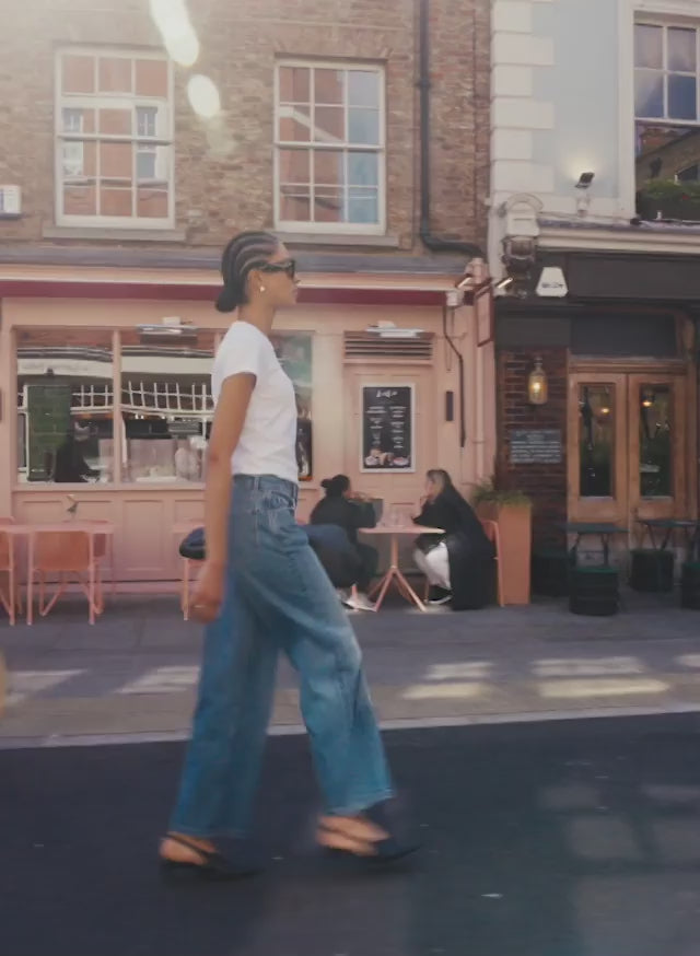 Kiana Organic Cotton V-Neck Slim Tee