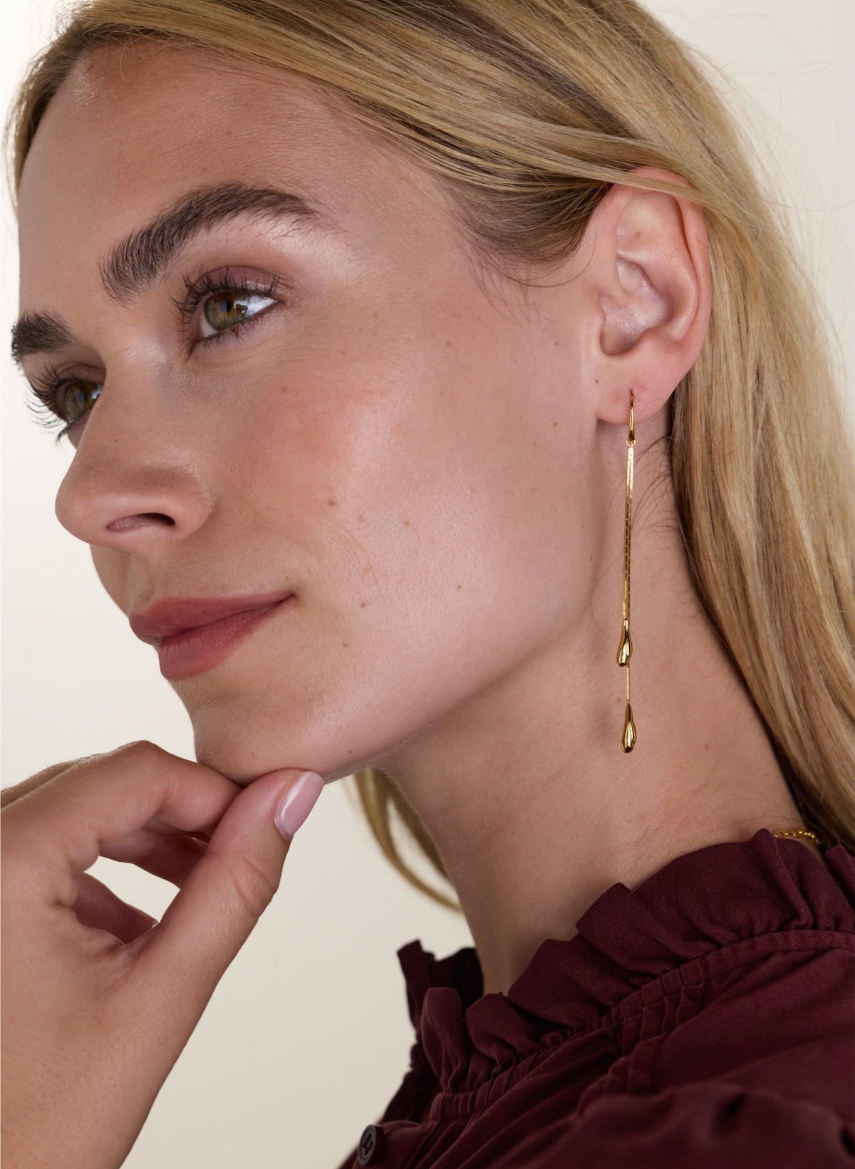 Rose Tear Drop Chain Earrings - One Size Baukjen