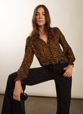 Sabrina Printed Blouse - Chocolate Tiger Baukjen