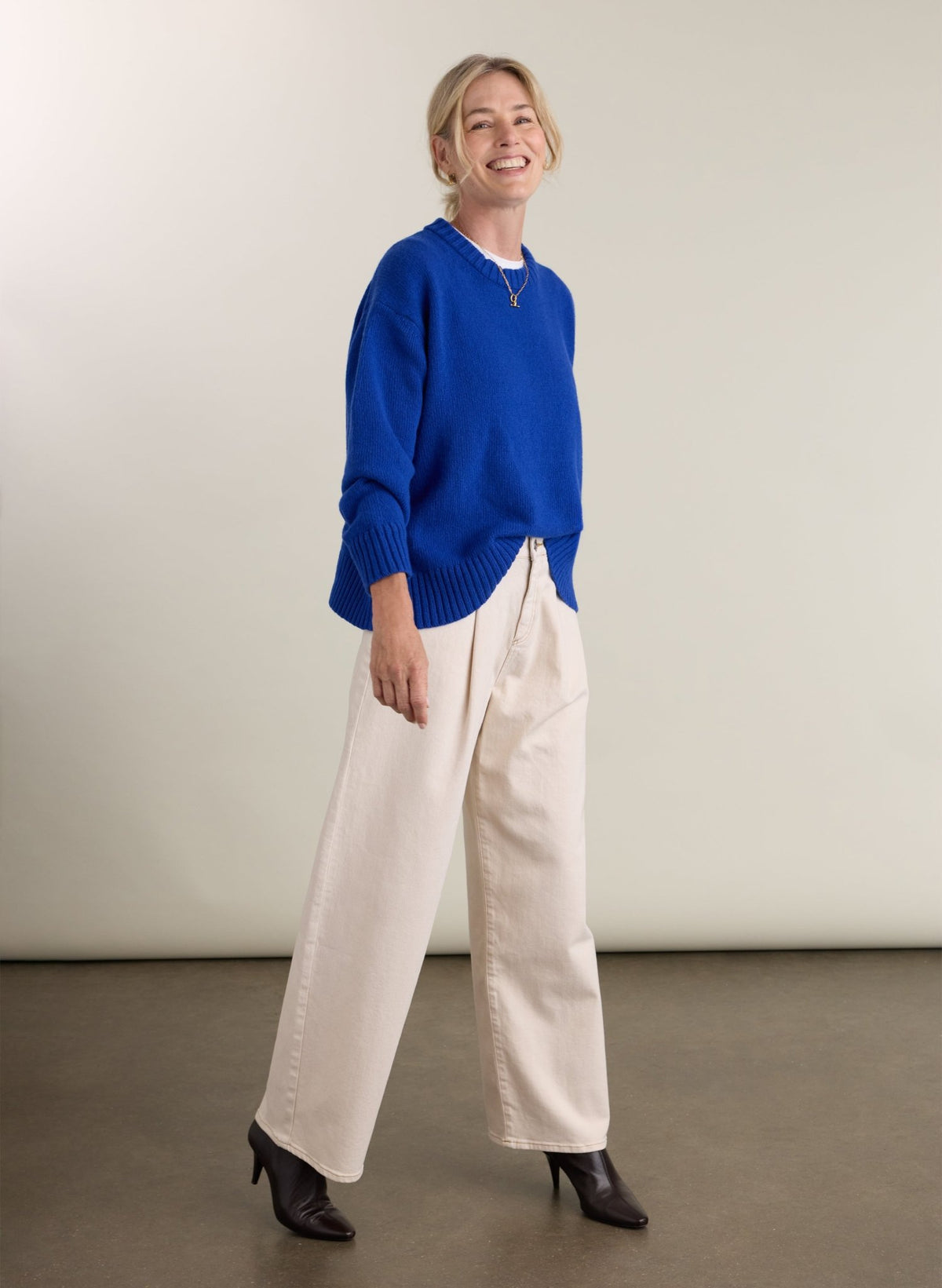 Sara Cashmere Crew Neck Jumper - Cobalt Blue Baukjen