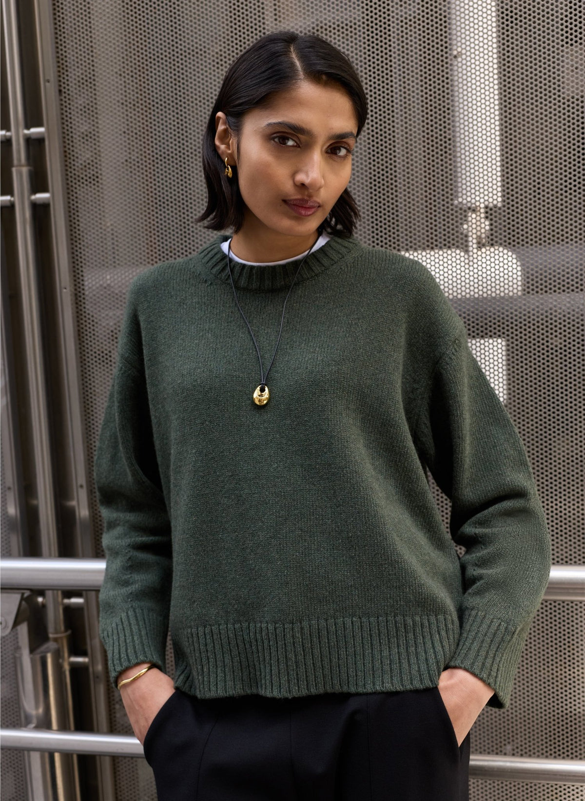 Sara Cashmere Crew Neck Jumper - Khaki Baukjen