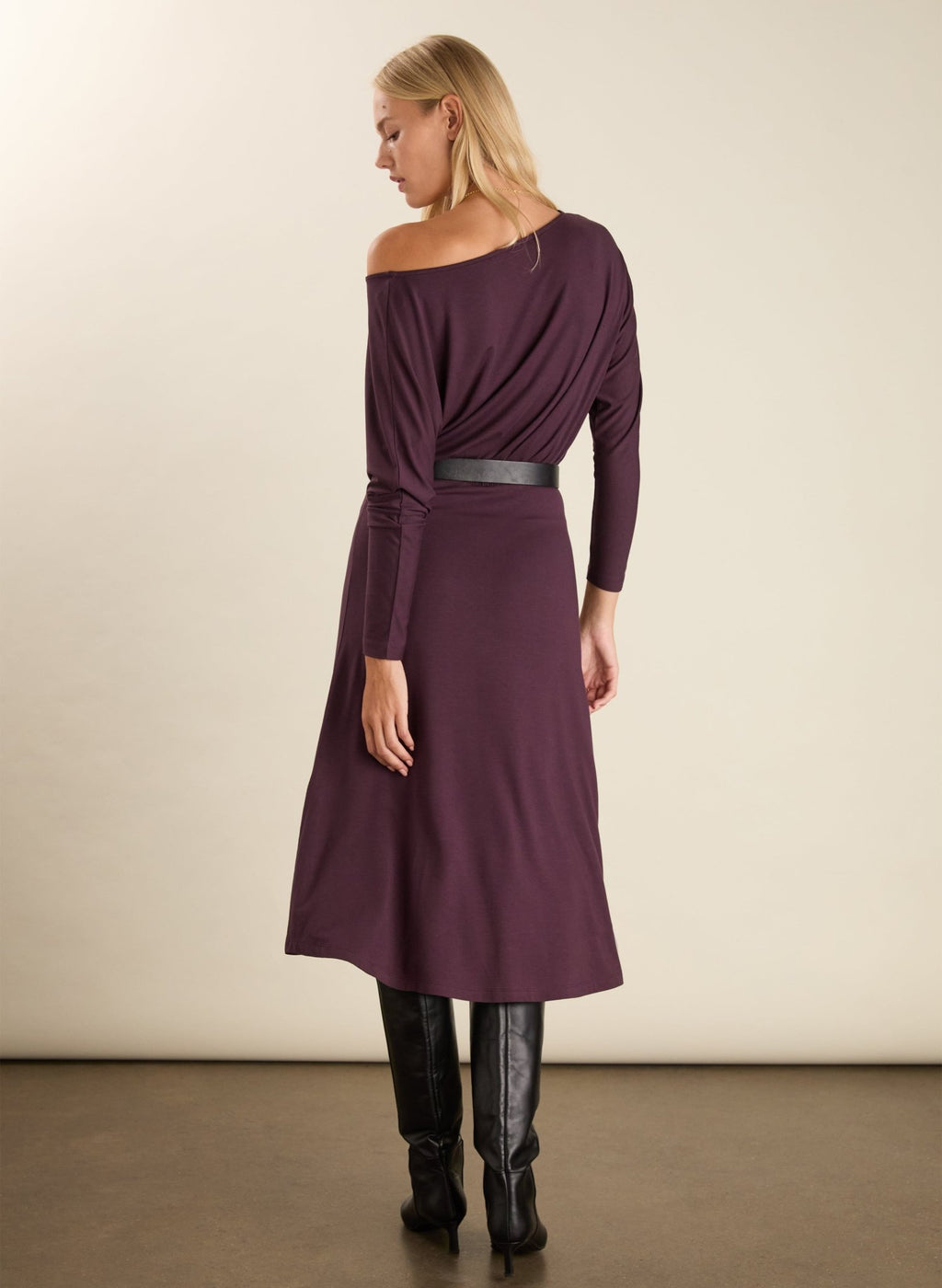 Sarah Jersey Midi Dress - Plum Baukjen