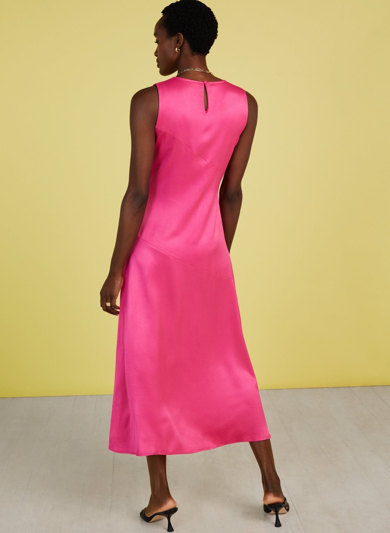 Soleil Ecojilin Dress - Hyper Pink Baukjen
