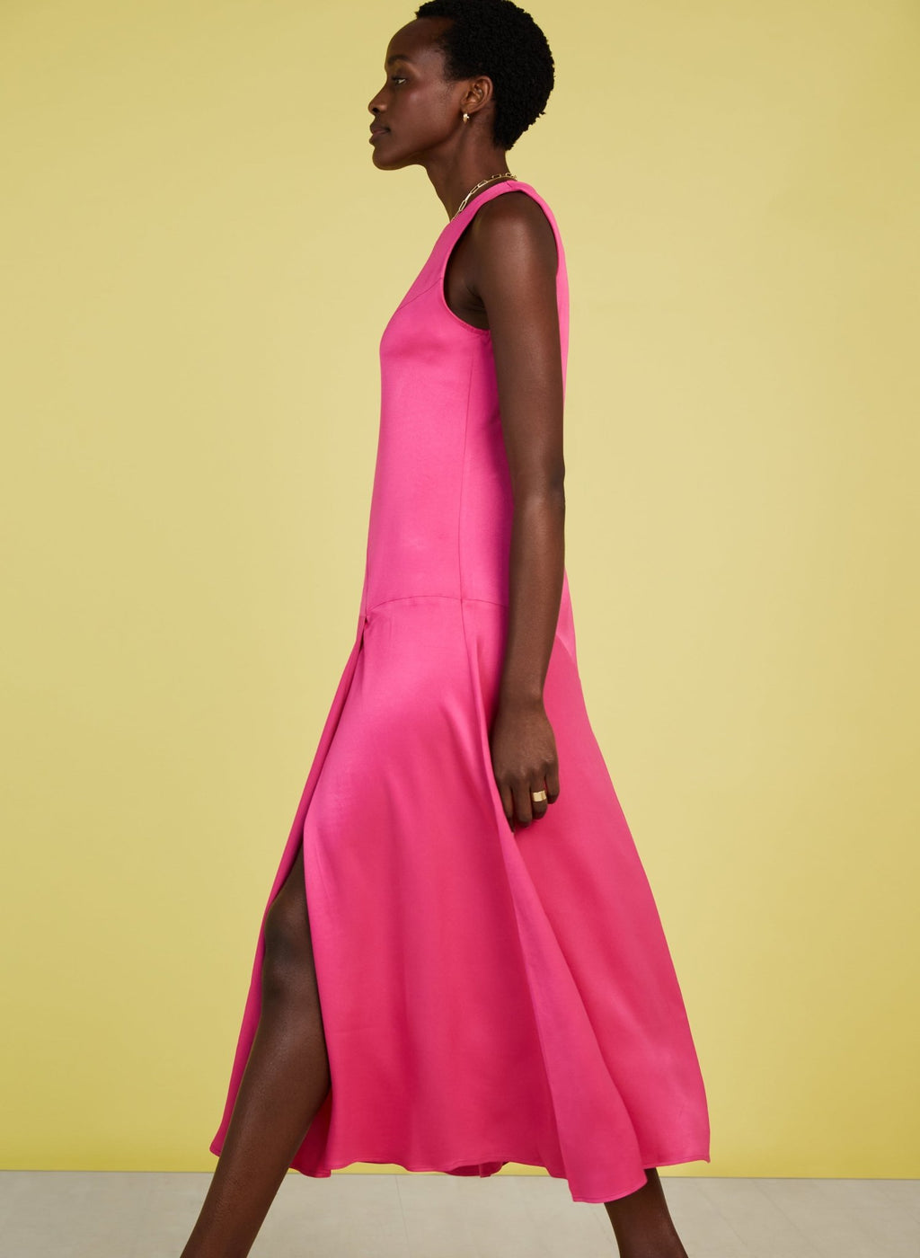 Soleil Ecojilin Dress - Hyper Pink Baukjen