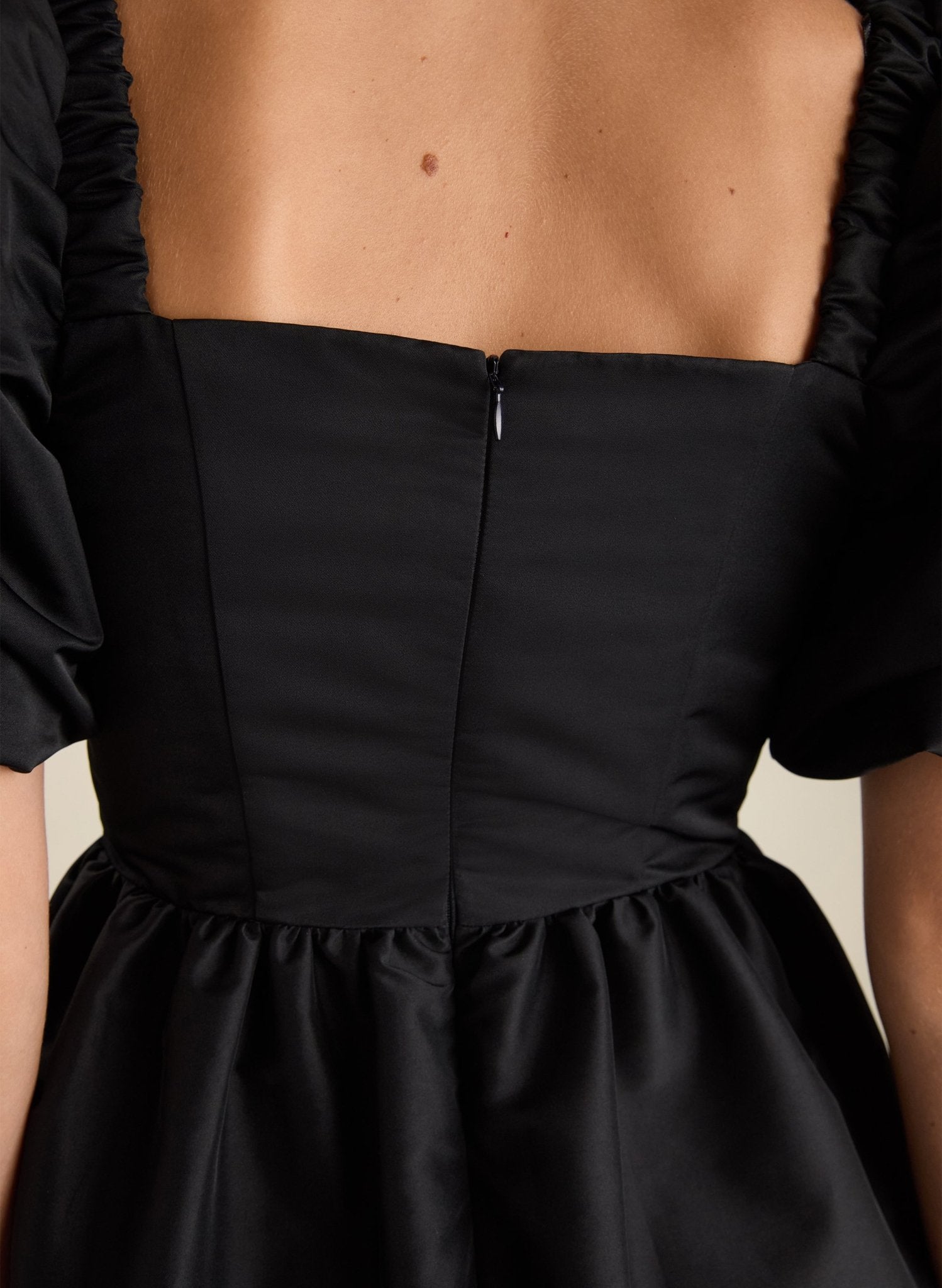 Star Bow Detail Midi Dress - Caviar Black Baukjen