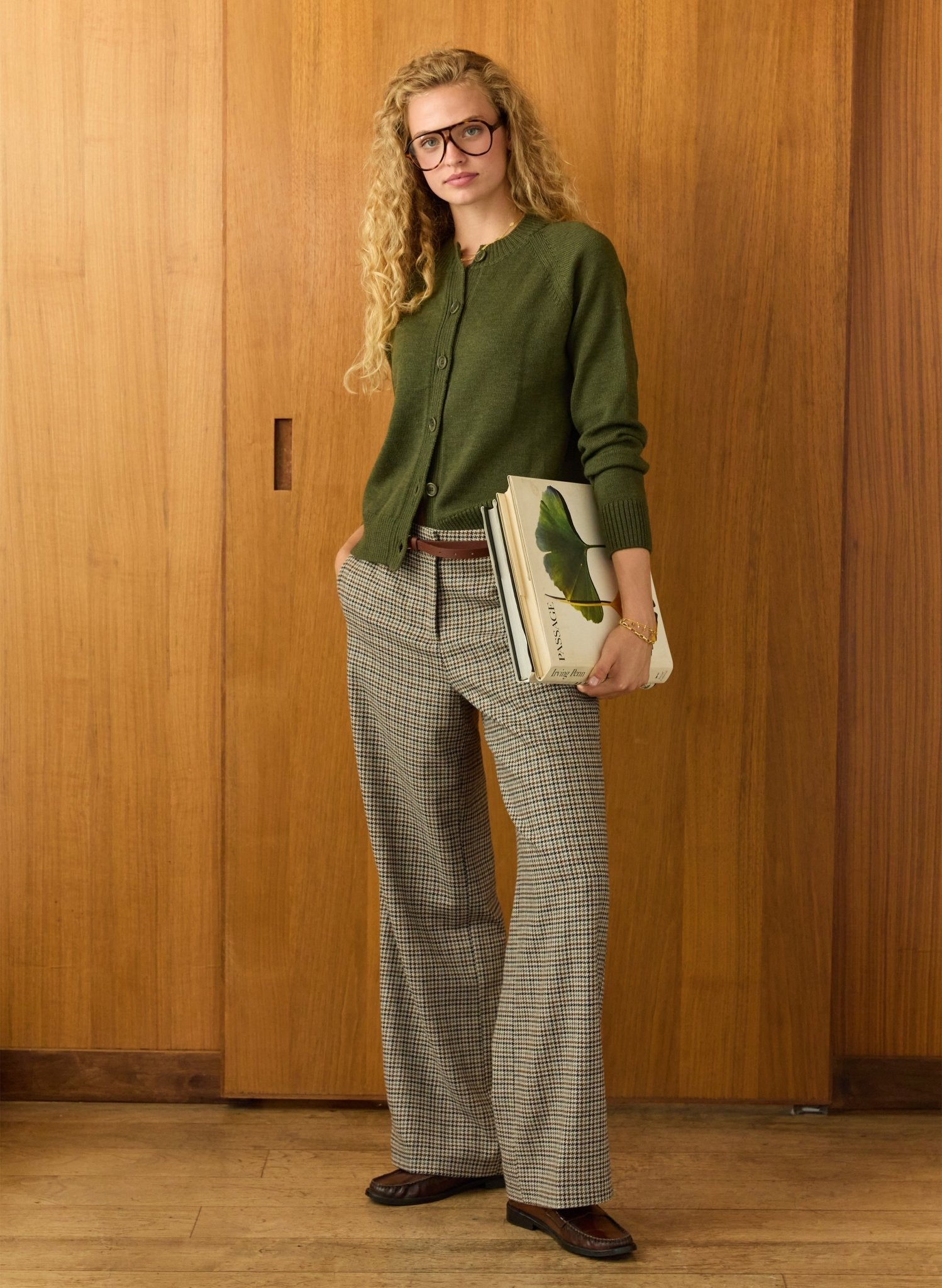 Suna Wool Blend Crew Neck Cardigan - Dark Olive Baukjen