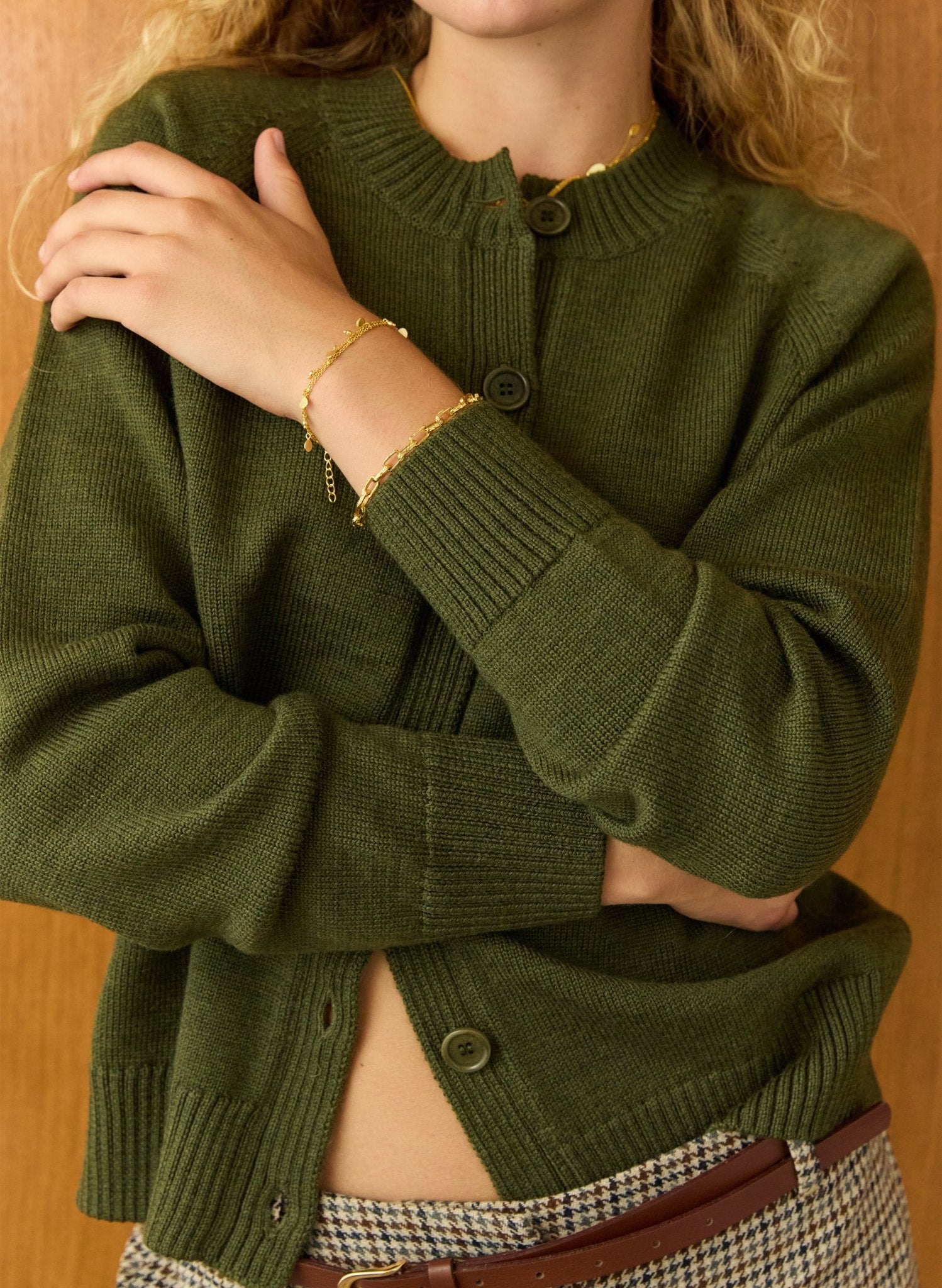 Suna Wool Blend Crew Neck Cardigan - Dark Olive Baukjen