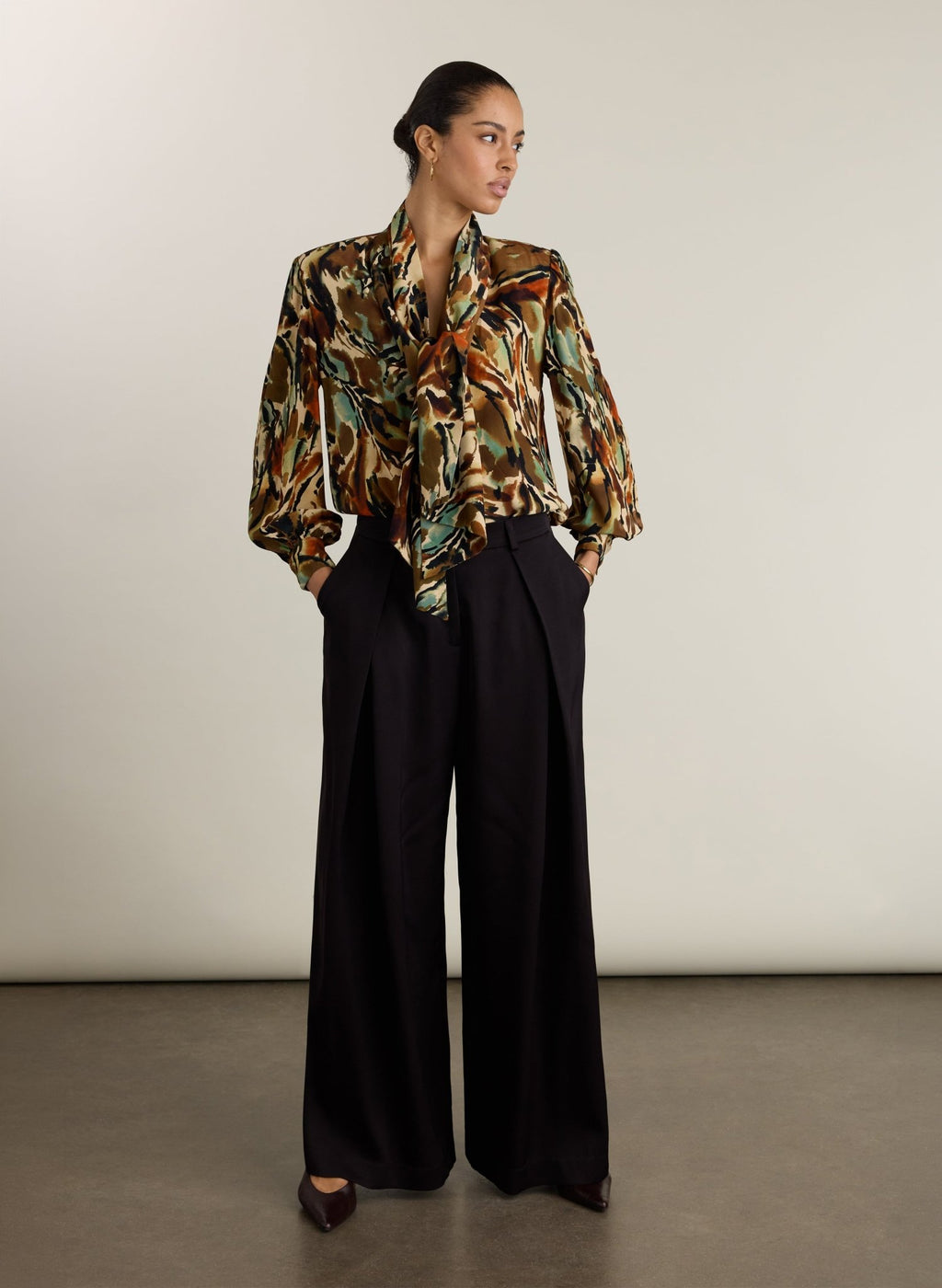 Tamara Printed Blouse - Brown Abstract Baukjen