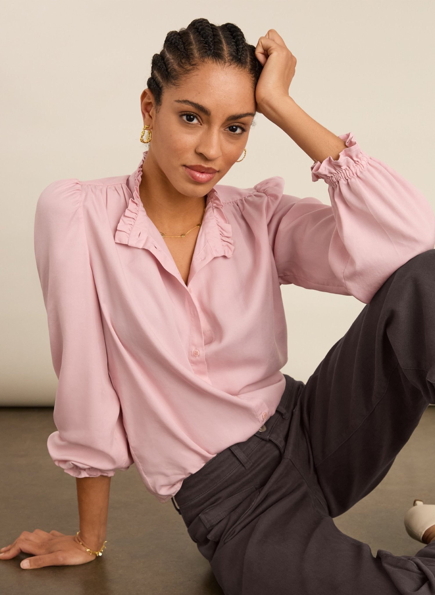 Tara Frill Neck Blouse - Pastel Pink Baukjen
