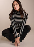Vera Organic Cotton Top - Caviar Black & Soft White Baukjen
