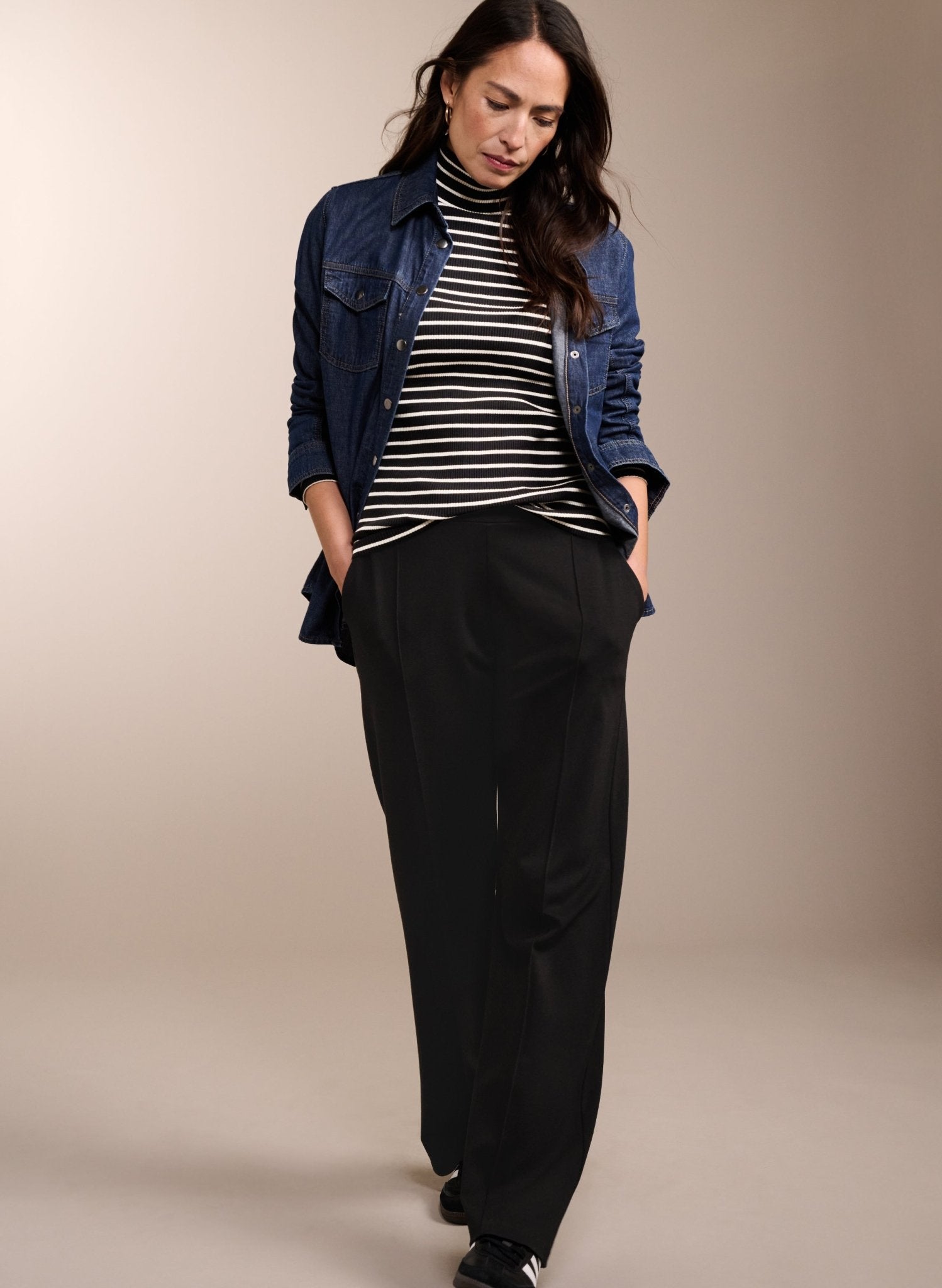 Vera Organic Cotton Top - Caviar Black & Soft White Baukjen