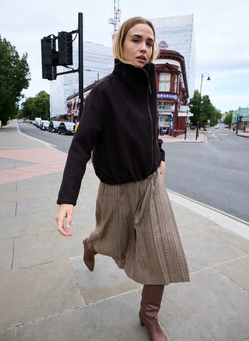 Vicky Pleated Wrap Skirt - Neutral Puppytooth Check Baukjen
