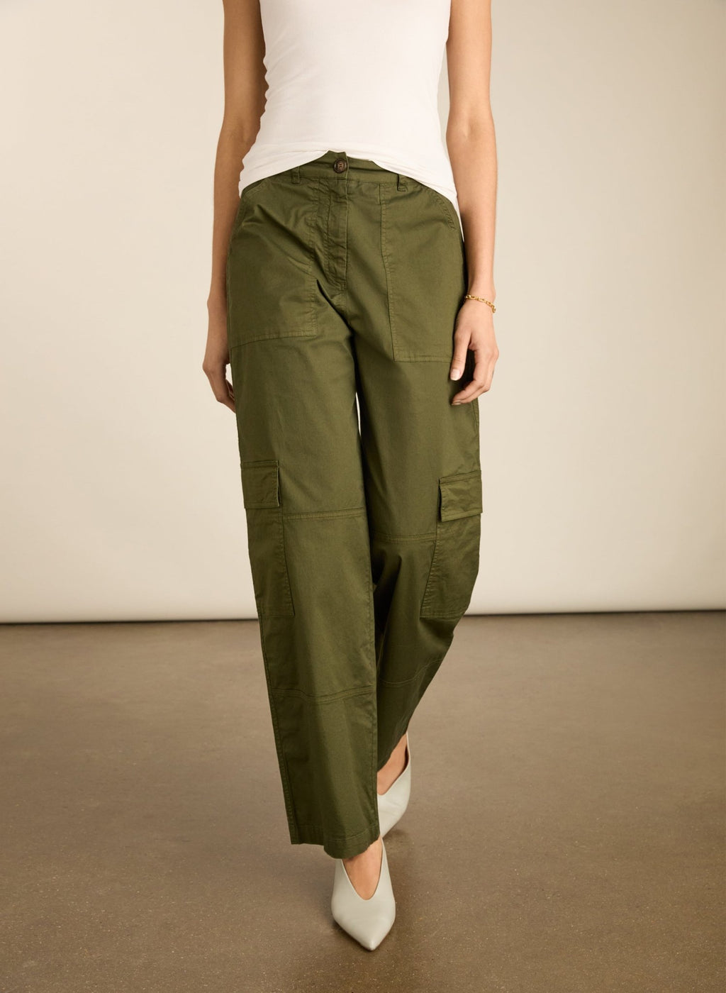 Zenya Organic Cotton Wide Leg Cargo Trousers - Dark Olive Baukjen